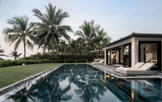 2-Bedrooms-Pool-Villa-Ocean-Front-3-1